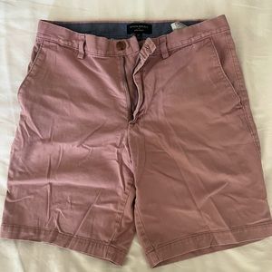 𝅺Banana Republic Aiden Shorts size 32 pink